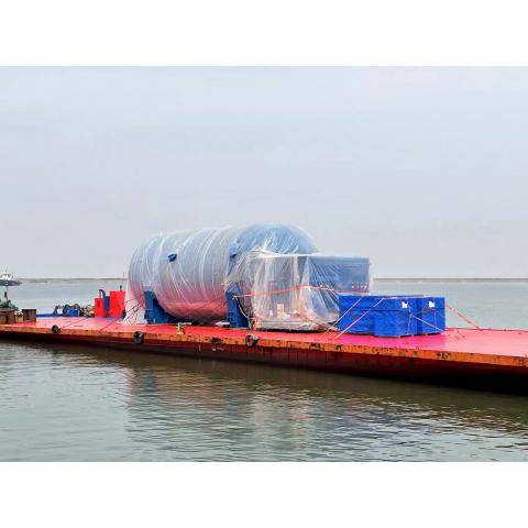 Hacklin Logistics arranged delivery of a large tank from China - project cargo forwarding